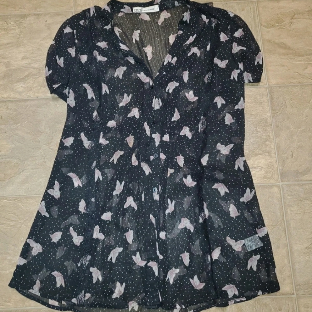 Kirra Short Sleeve Sheer Butterfly Blouse